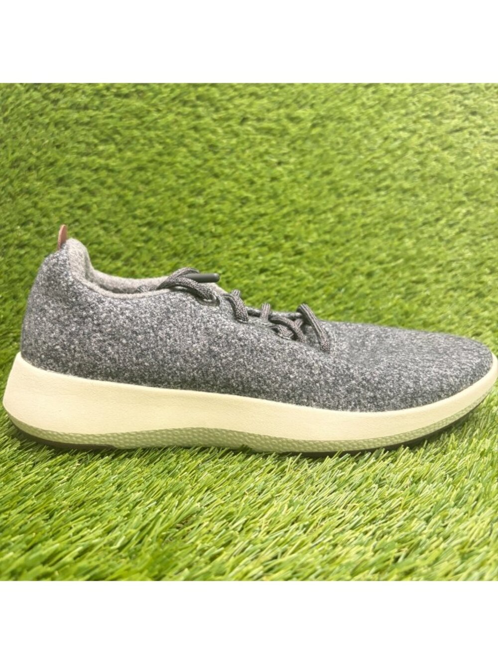 Allbirds Wool Runner Mizzles Mens Size 9 Gray Athletic Walking Shoes Sneakers